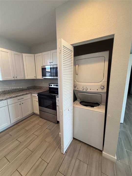 出租: $2,200 (2 贝兹, 2 浴室, 1190 平方英尺)