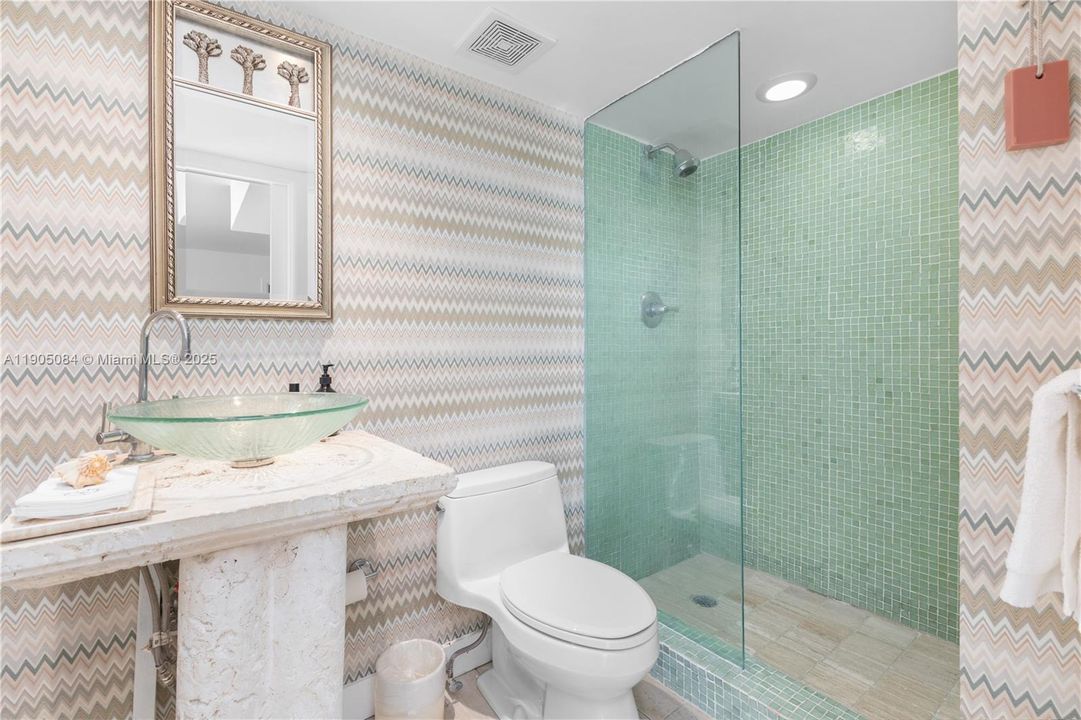 For Rent: $4,000 (2 beds, 2 baths, 1154 Square Feet)