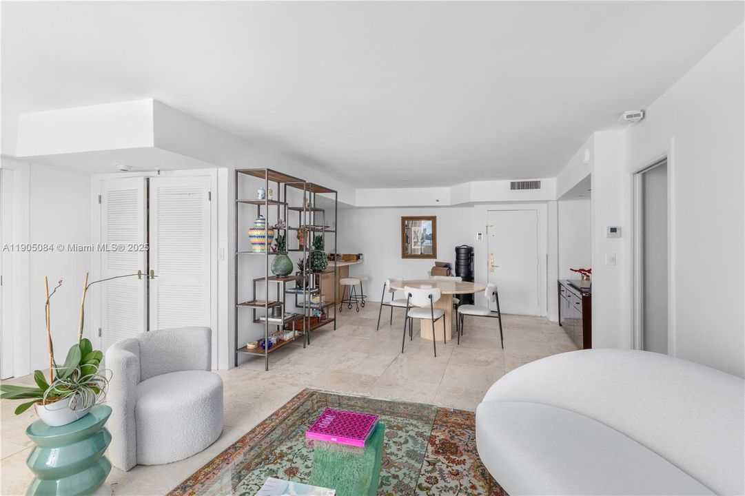 For Rent: $4,000 (2 beds, 2 baths, 1154 Square Feet)