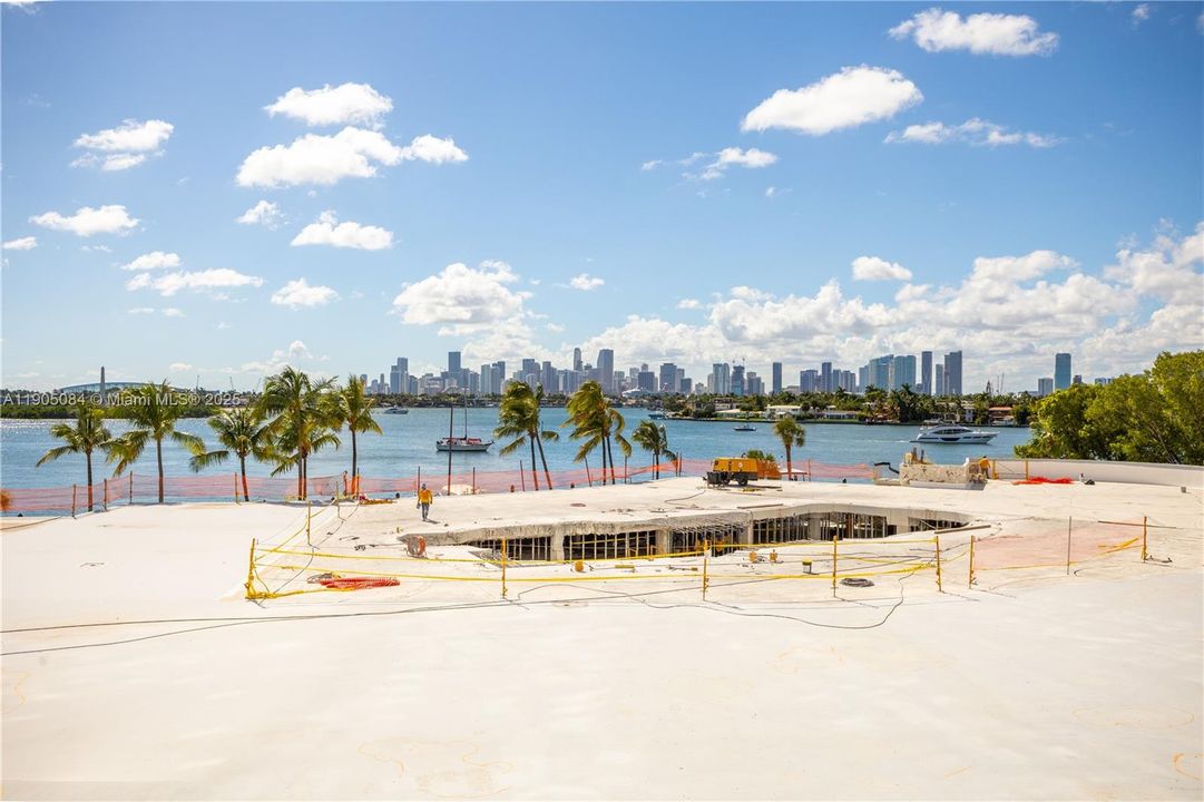 For Rent: $4,000 (2 beds, 2 baths, 1154 Square Feet)