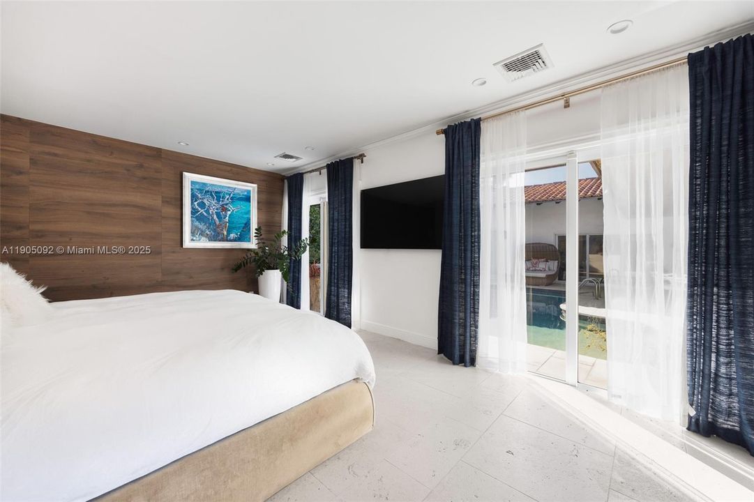 For Sale: $6,000,000 (5 beds, 4 baths, 4126 Square Feet)