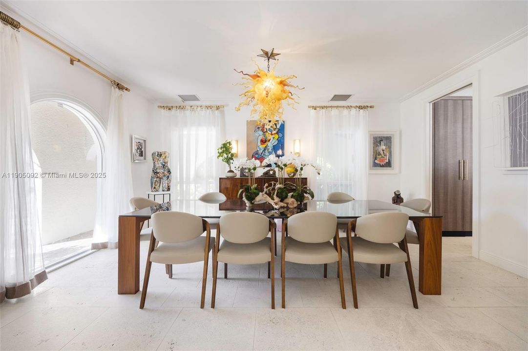 For Sale: $6,000,000 (5 beds, 4 baths, 4126 Square Feet)