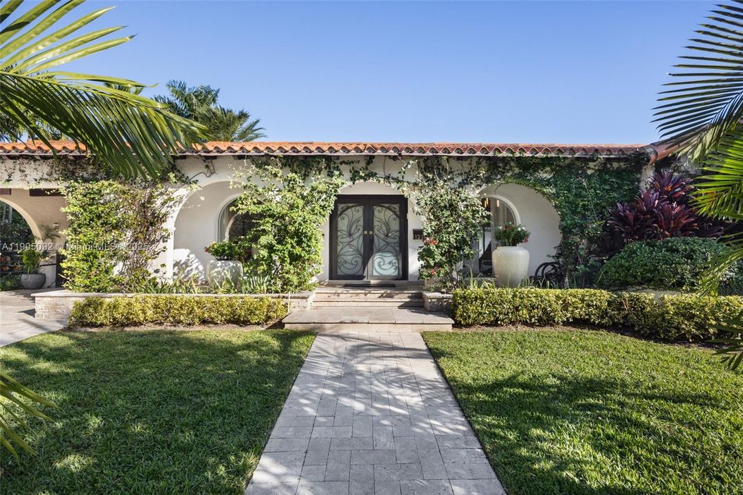 For Sale: $6,000,000 (5 beds, 4 baths, 4126 Square Feet)
