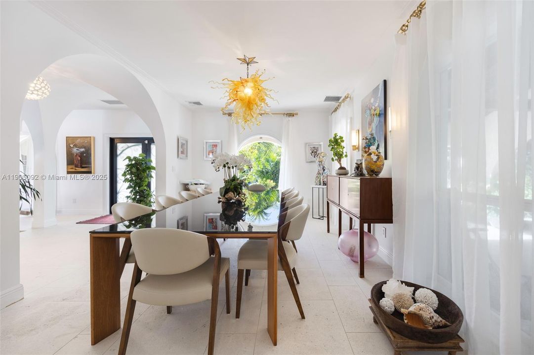 For Sale: $6,000,000 (5 beds, 4 baths, 4126 Square Feet)