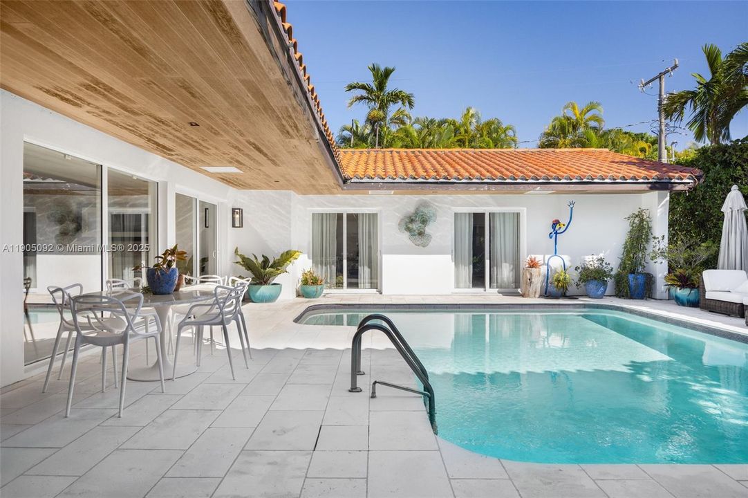 For Sale: $6,000,000 (5 beds, 4 baths, 4126 Square Feet)