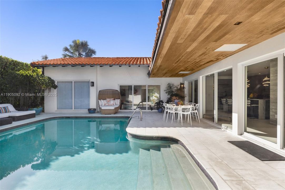 For Sale: $6,000,000 (5 beds, 4 baths, 4126 Square Feet)