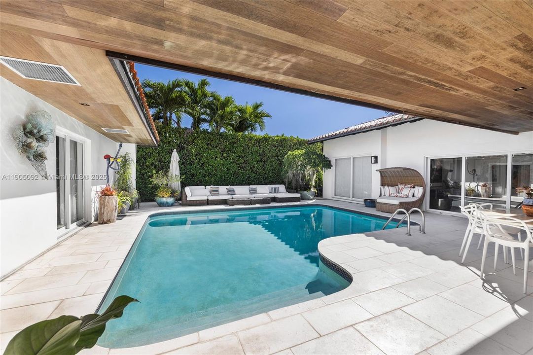 For Sale: $6,000,000 (5 beds, 4 baths, 4126 Square Feet)