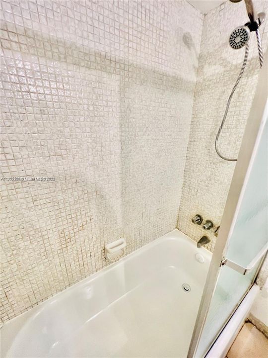 На продажу: $169,800 (0 спален, 1 ванн, 577 Квадратных фут)