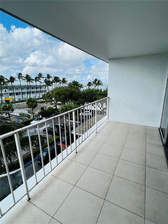 На продажу: $169,800 (0 спален, 1 ванн, 577 Квадратных фут)