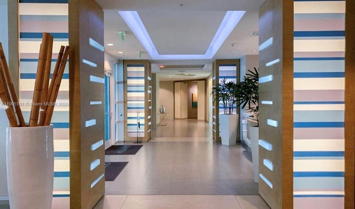 En Venta: $399,999 (0 camas, 1 baños, 637 Pies cuadrados)