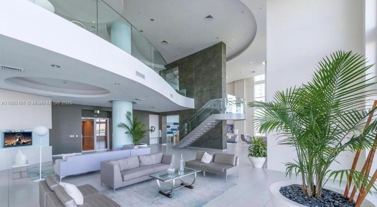 En Venta: $399,999 (0 camas, 1 baños, 637 Pies cuadrados)