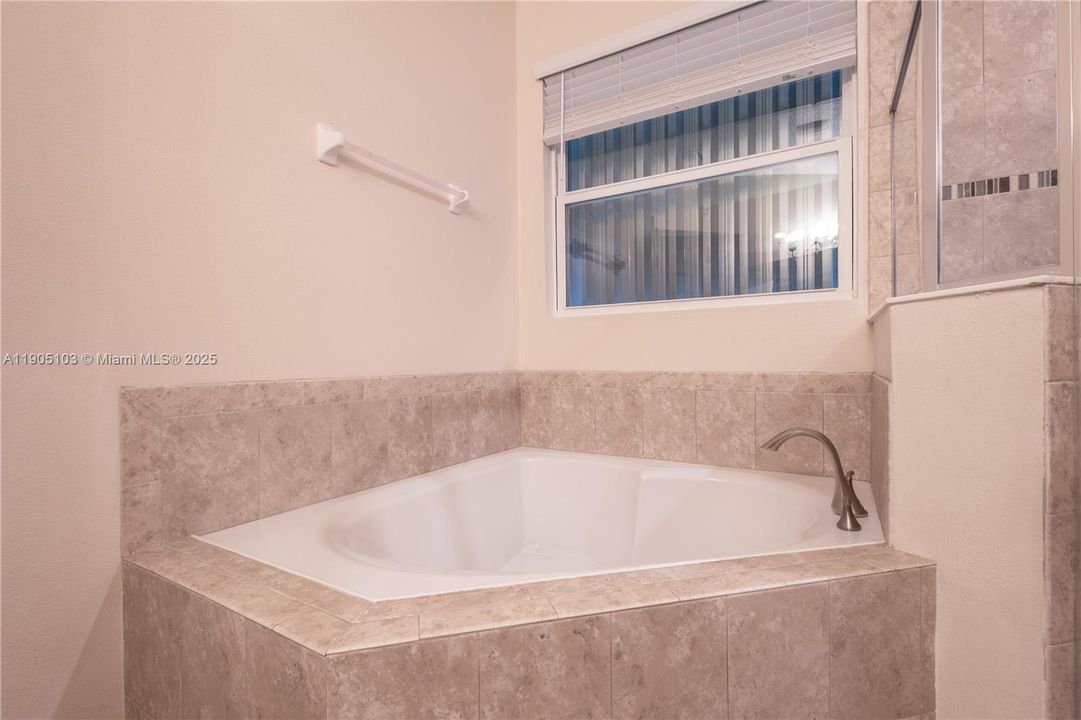 For Sale: $617,000 (4 beds, 3 baths, 2356 Square Feet)