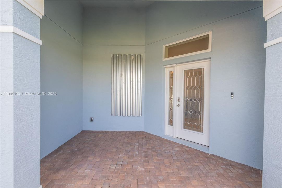 For Sale: $617,000 (4 beds, 3 baths, 2356 Square Feet)