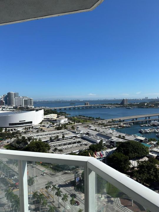 Recently Rented: $3,850 (2 beds, 2 baths, 1474 Square Feet)