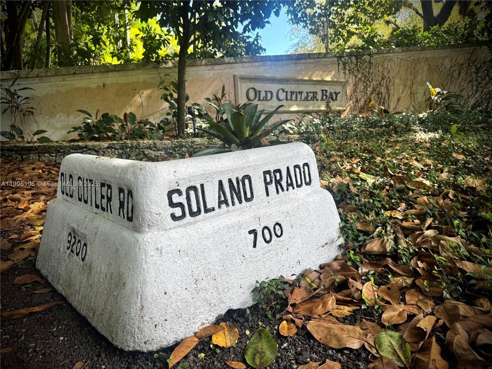 Luxury Waterfront Home in Old Cutler Bay – Gated & Exclusive Community.