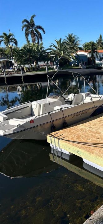 For Rent: $5,690 (4 beds, 2 baths, 1812 Square Feet)