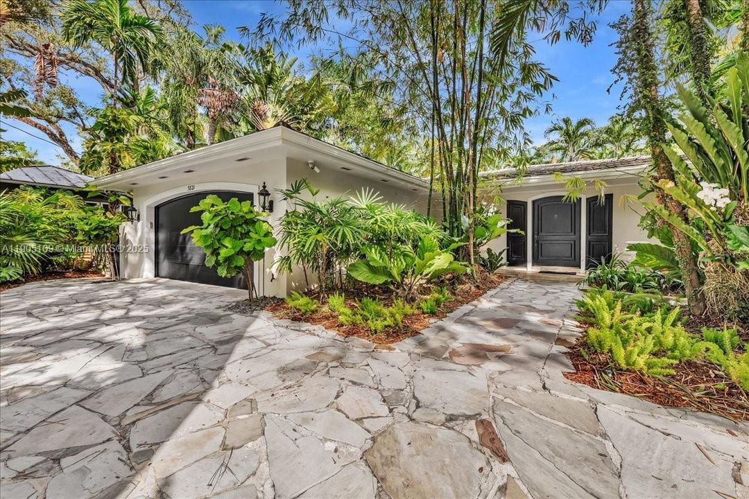 Activo con contrato: $2,795,000 (2 camas, 2 baños, 1873 Pies cuadrados)