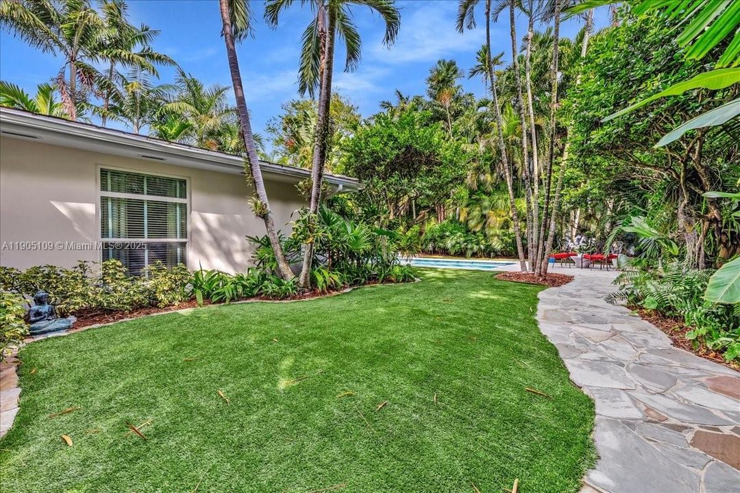 Activo con contrato: $2,795,000 (2 camas, 2 baños, 1873 Pies cuadrados)