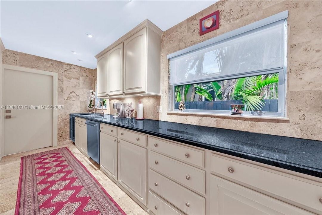 Activo con contrato: $2,795,000 (2 camas, 2 baños, 1873 Pies cuadrados)