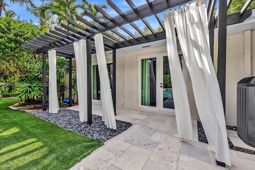 Activo con contrato: $2,795,000 (2 camas, 2 baños, 1873 Pies cuadrados)