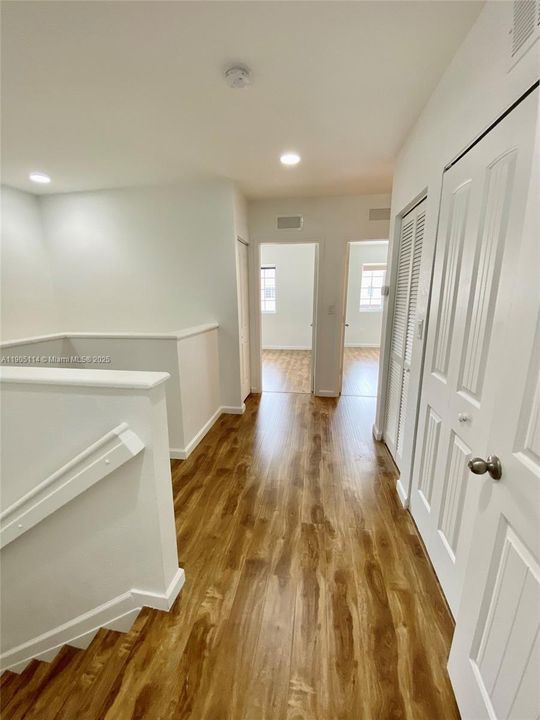 For Rent: $3,500 (3 beds, 2 baths, 1589 Square Feet)