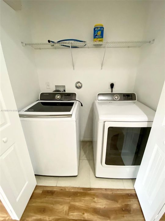 For Rent: $3,500 (3 beds, 2 baths, 1589 Square Feet)