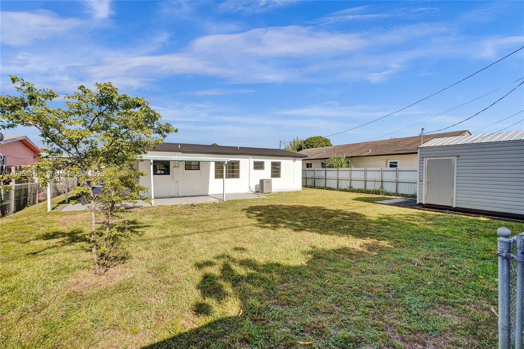 For Sale: $539,900 (3 beds, 2 baths, 1000 Square Feet)