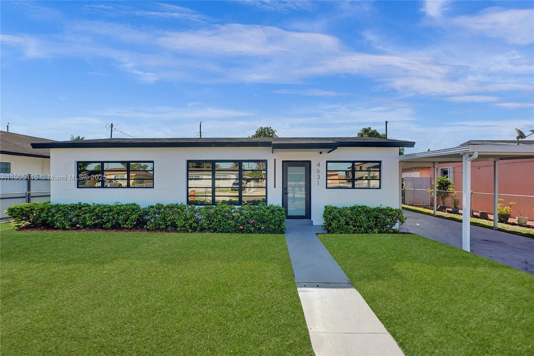 For Sale: $539,900 (3 beds, 2 baths, 1000 Square Feet)