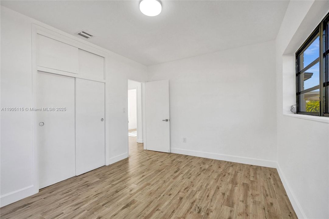 For Sale: $539,900 (3 beds, 2 baths, 1000 Square Feet)