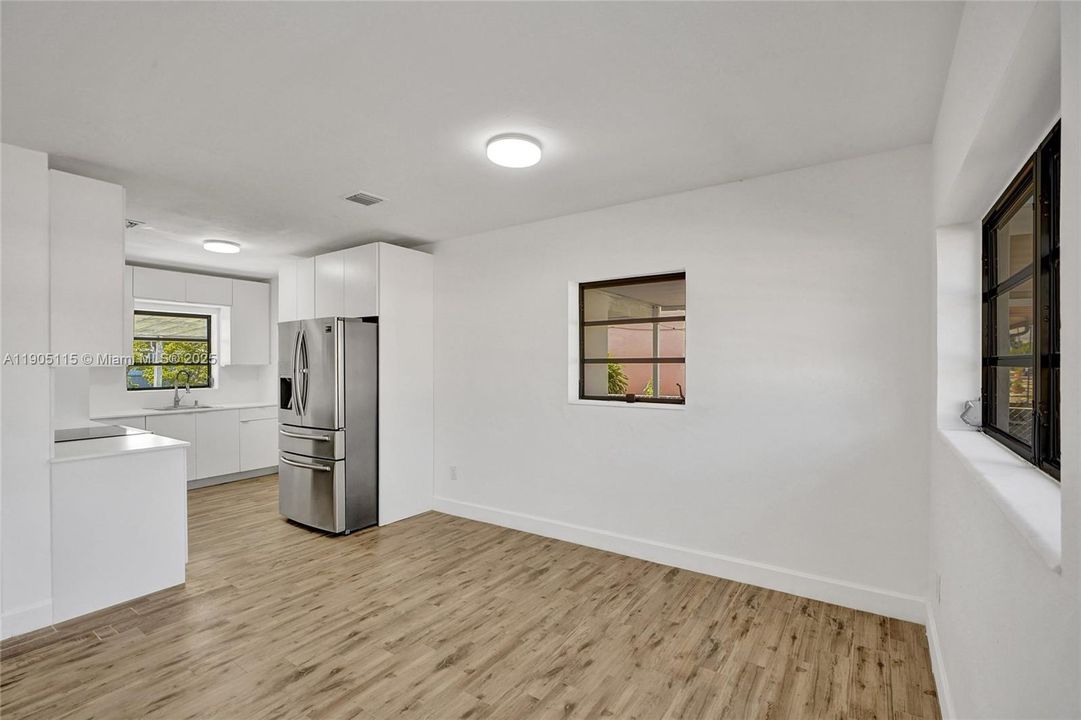 For Sale: $539,900 (3 beds, 2 baths, 1000 Square Feet)