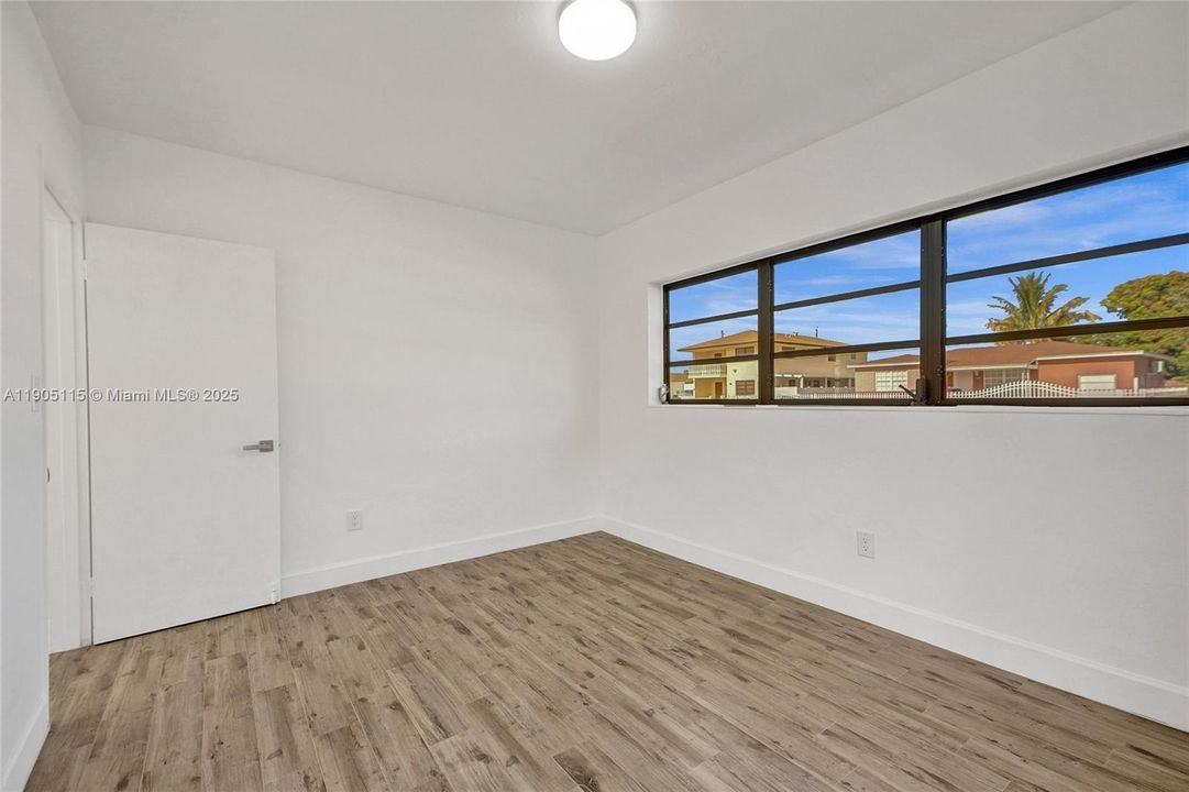 For Sale: $539,900 (3 beds, 2 baths, 1000 Square Feet)