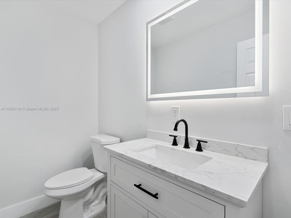 Active With Contract: $579,000 (3 beds, 2 baths, 1921 Square Feet)