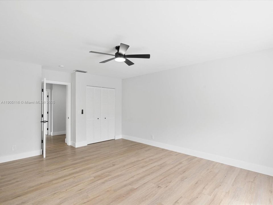 Active With Contract: $579,000 (3 beds, 2 baths, 1921 Square Feet)