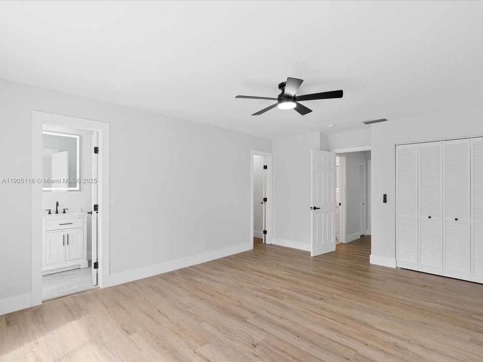 Active With Contract: $579,000 (3 beds, 2 baths, 1921 Square Feet)