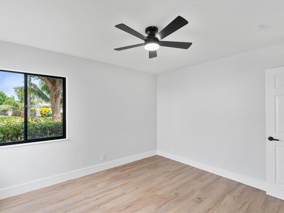 Active With Contract: $579,000 (3 beds, 2 baths, 1921 Square Feet)