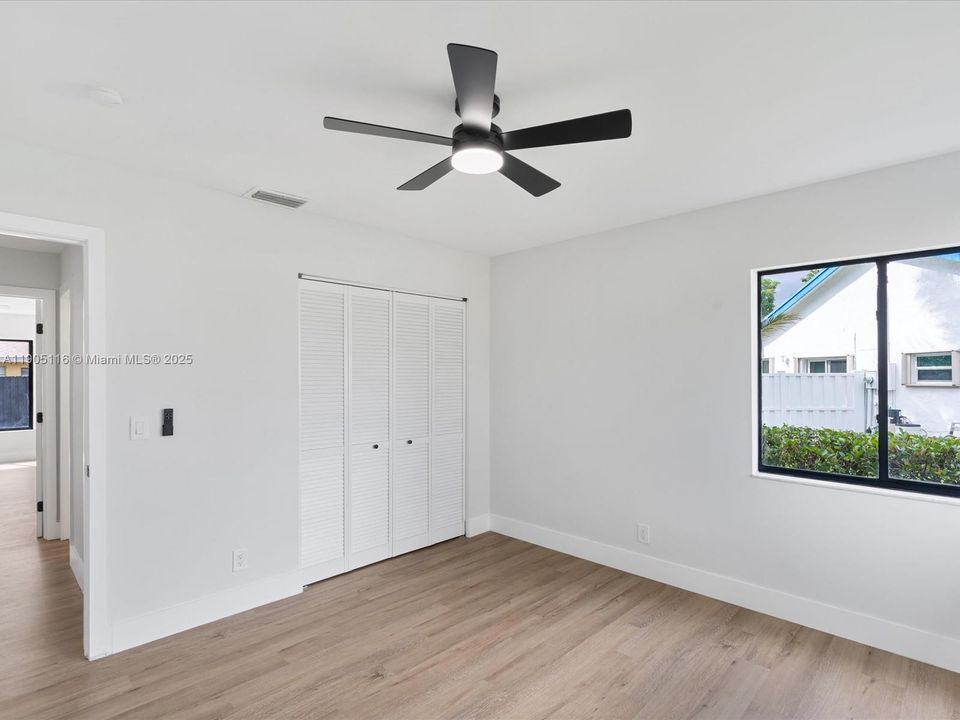 Active With Contract: $579,000 (3 beds, 2 baths, 1921 Square Feet)