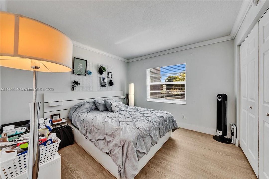 Active With Contract: $2,550 (2 beds, 2 baths, 1010 Square Feet)