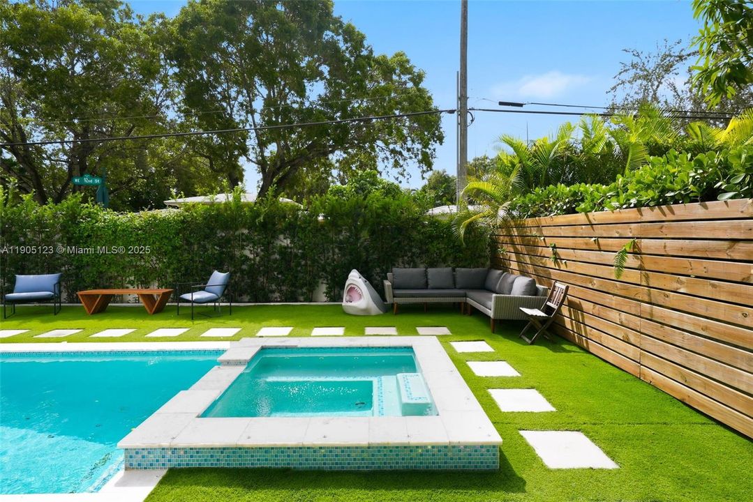 待售: $2,900,000 (3 贝兹, 2 浴室, 2967 平方英尺)