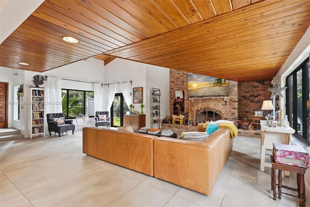 待售: $2,900,000 (3 贝兹, 2 浴室, 2967 平方英尺)