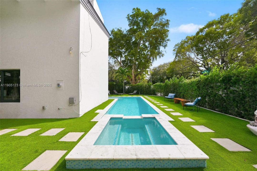 待售: $2,900,000 (3 贝兹, 2 浴室, 2967 平方英尺)