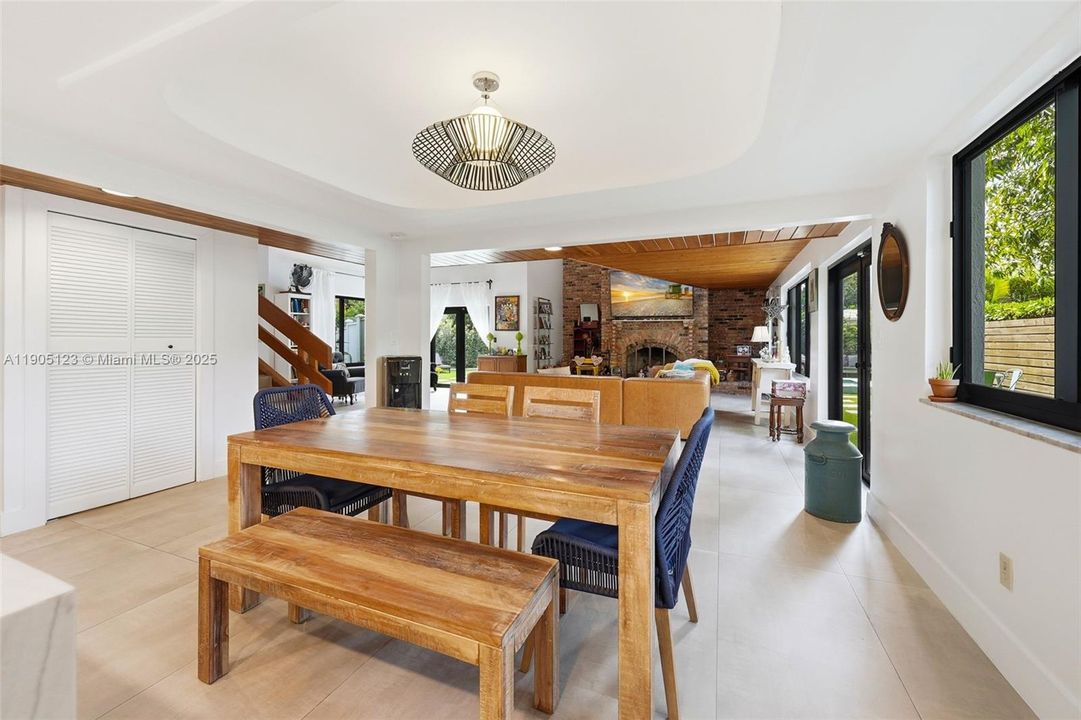 待售: $2,900,000 (3 贝兹, 2 浴室, 2967 平方英尺)