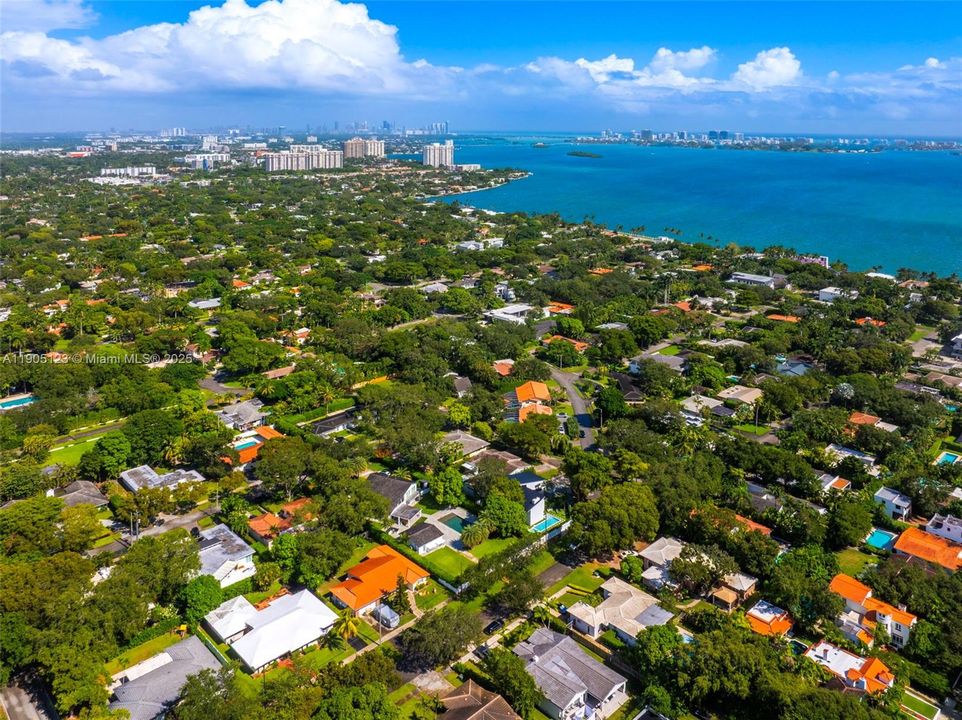 待售: $2,900,000 (3 贝兹, 2 浴室, 2967 平方英尺)