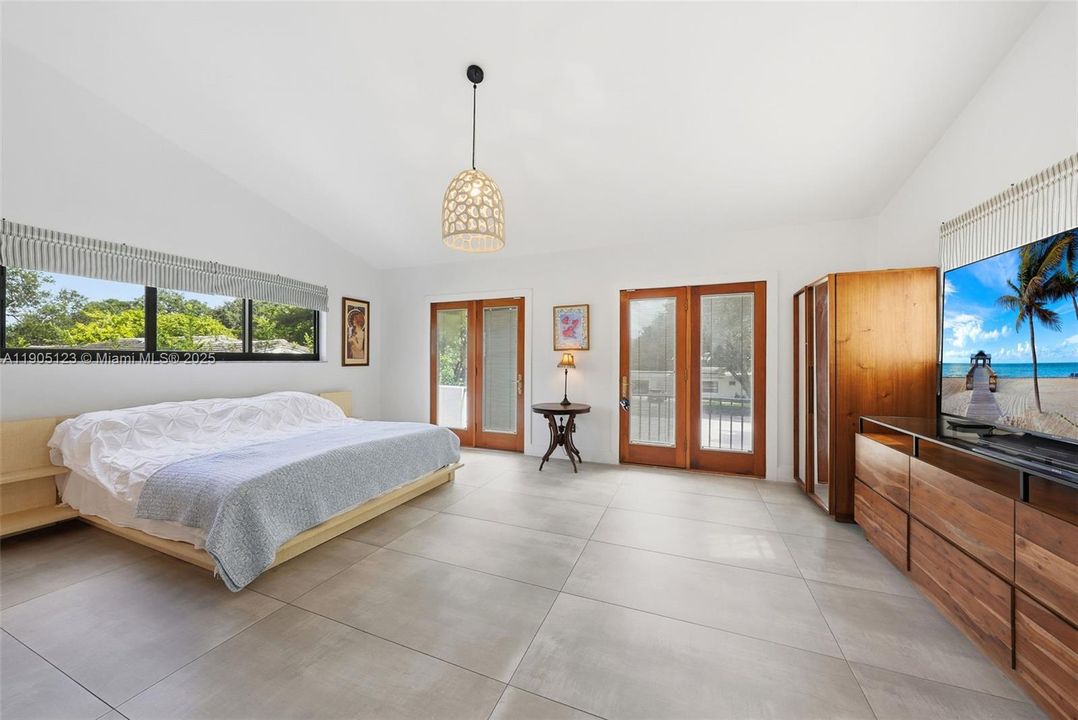 待售: $2,900,000 (3 贝兹, 2 浴室, 2967 平方英尺)