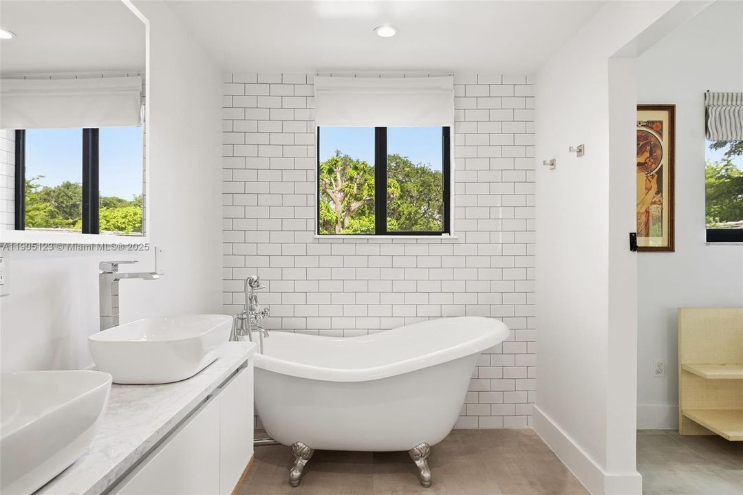 待售: $2,900,000 (3 贝兹, 2 浴室, 2967 平方英尺)