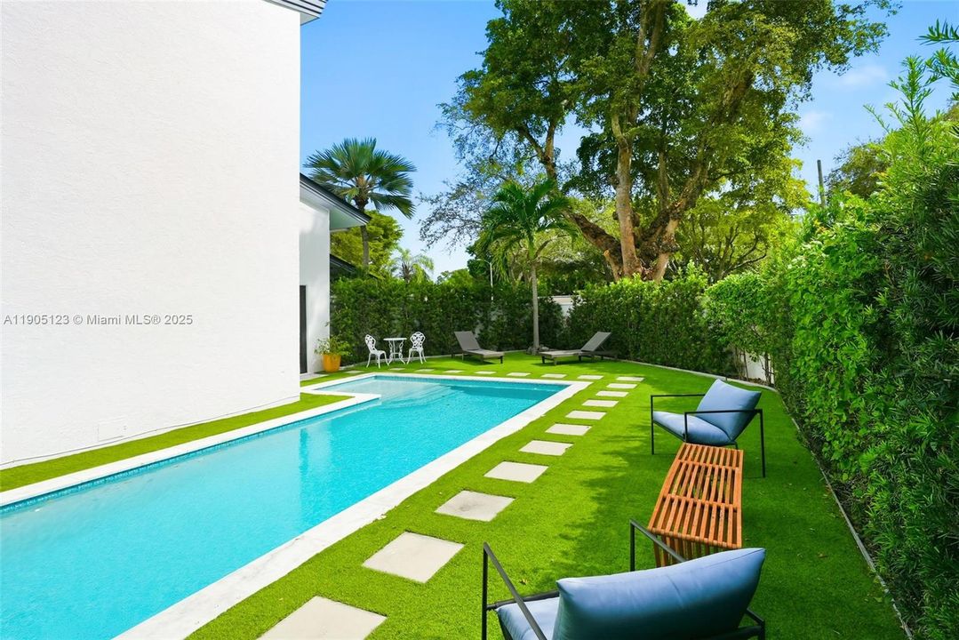 待售: $2,900,000 (3 贝兹, 2 浴室, 2967 平方英尺)