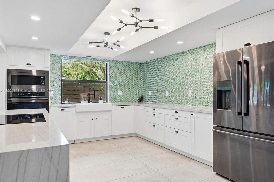 待售: $2,900,000 (3 贝兹, 2 浴室, 2967 平方英尺)