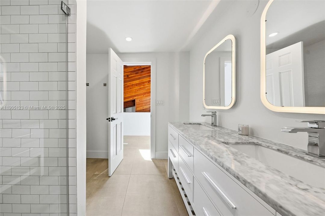 待售: $2,900,000 (3 贝兹, 2 浴室, 2967 平方英尺)