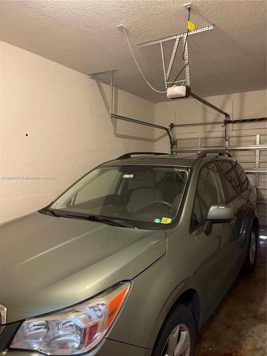 For Rent: $2,700 (2 beds, 2 baths, 1205 Square Feet)