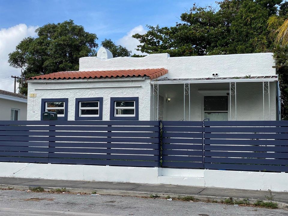 MAIN HOUSE IN FRONT