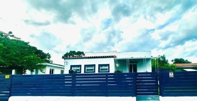 MAIN HOUSE IN FRONT